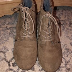Tan boots